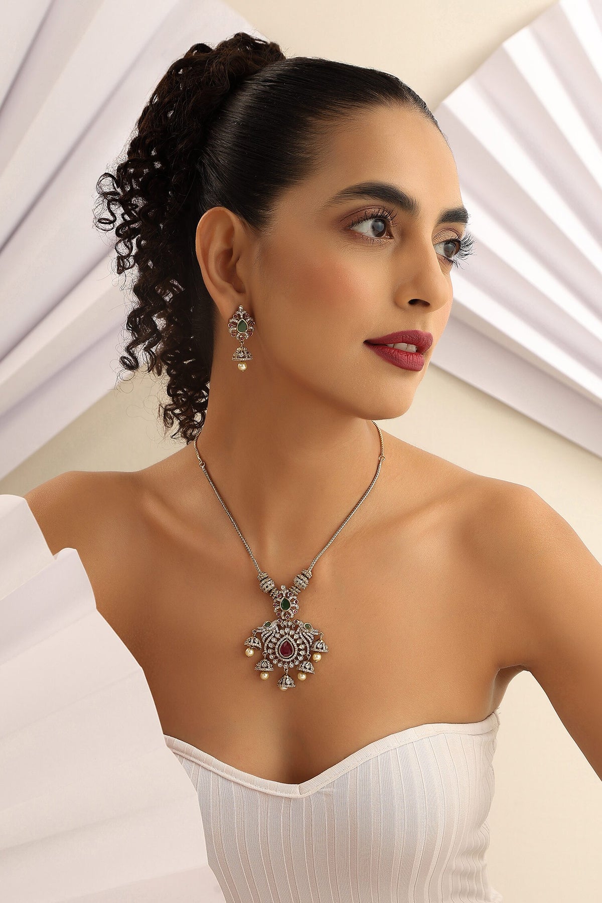 Victorian Polki Embellished Necklace Set 