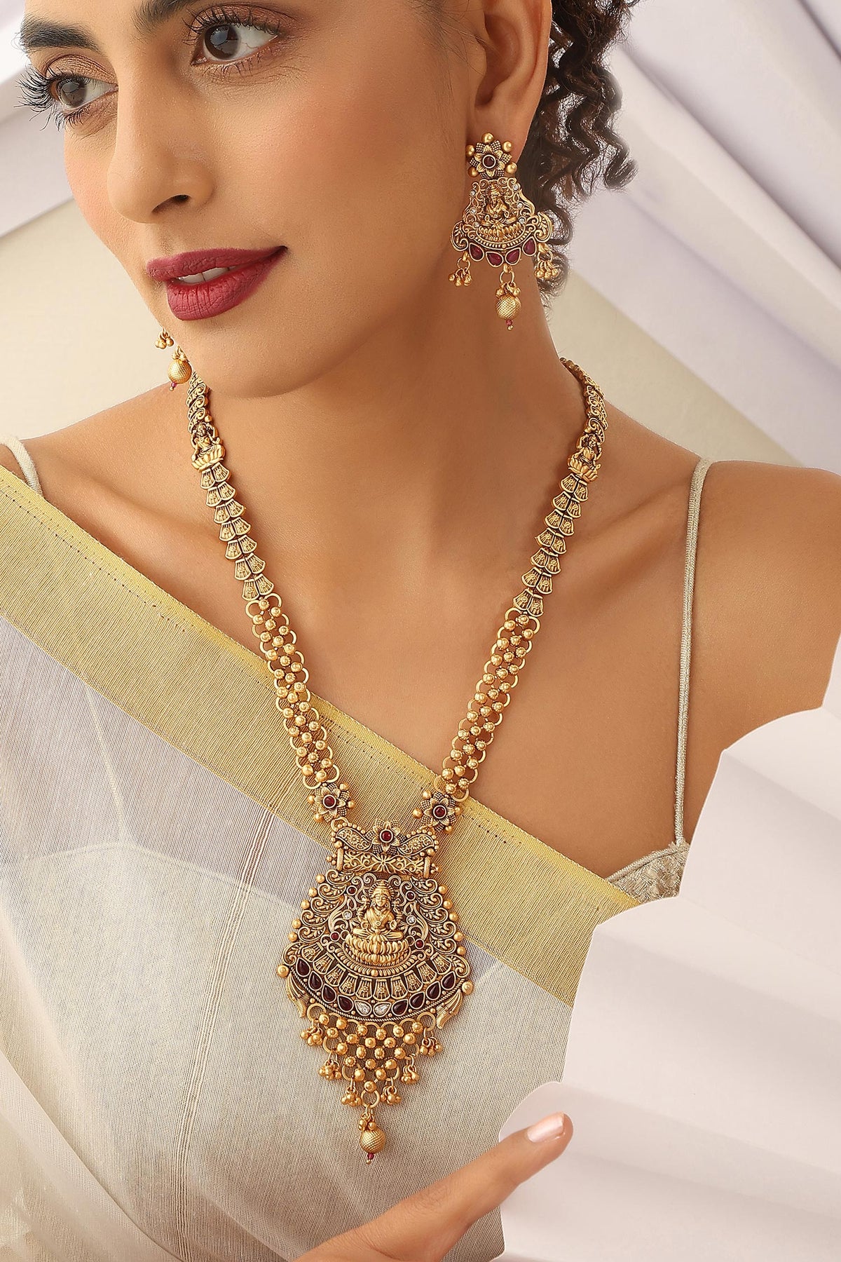 Goddess Carved Motif Long Temple Necklace Set 