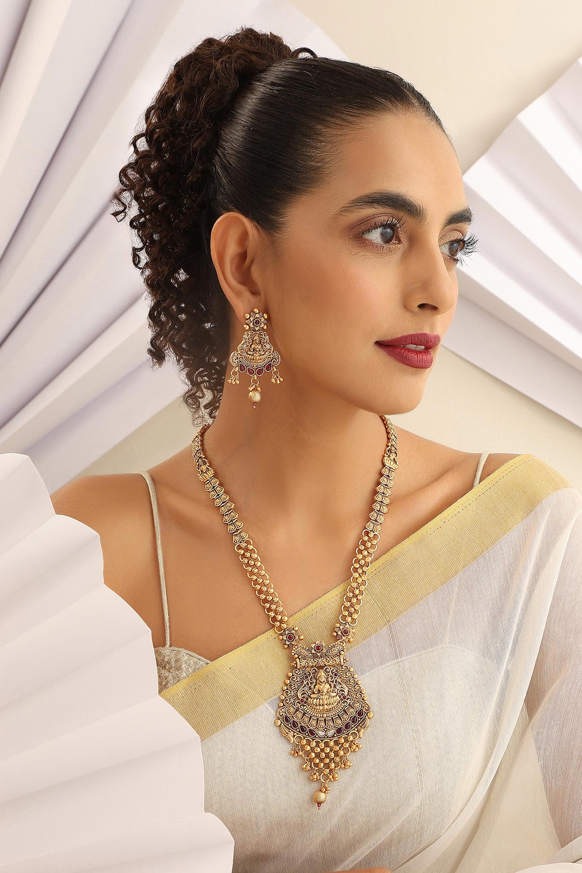 Goddess Carved Motif Long Temple Necklace Set 