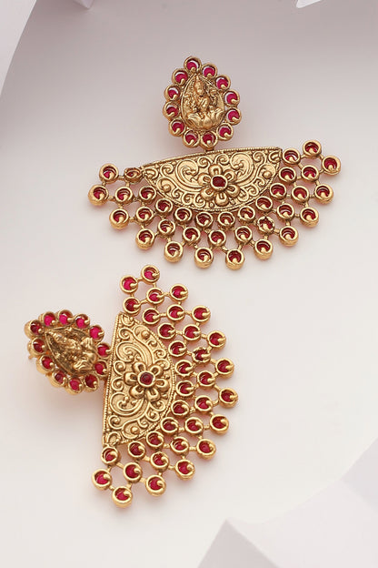 Carved Chaandbali Earrings 