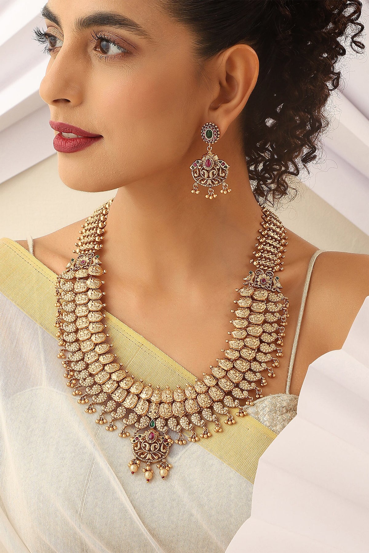 Layered Motif Carved Necklace Set 