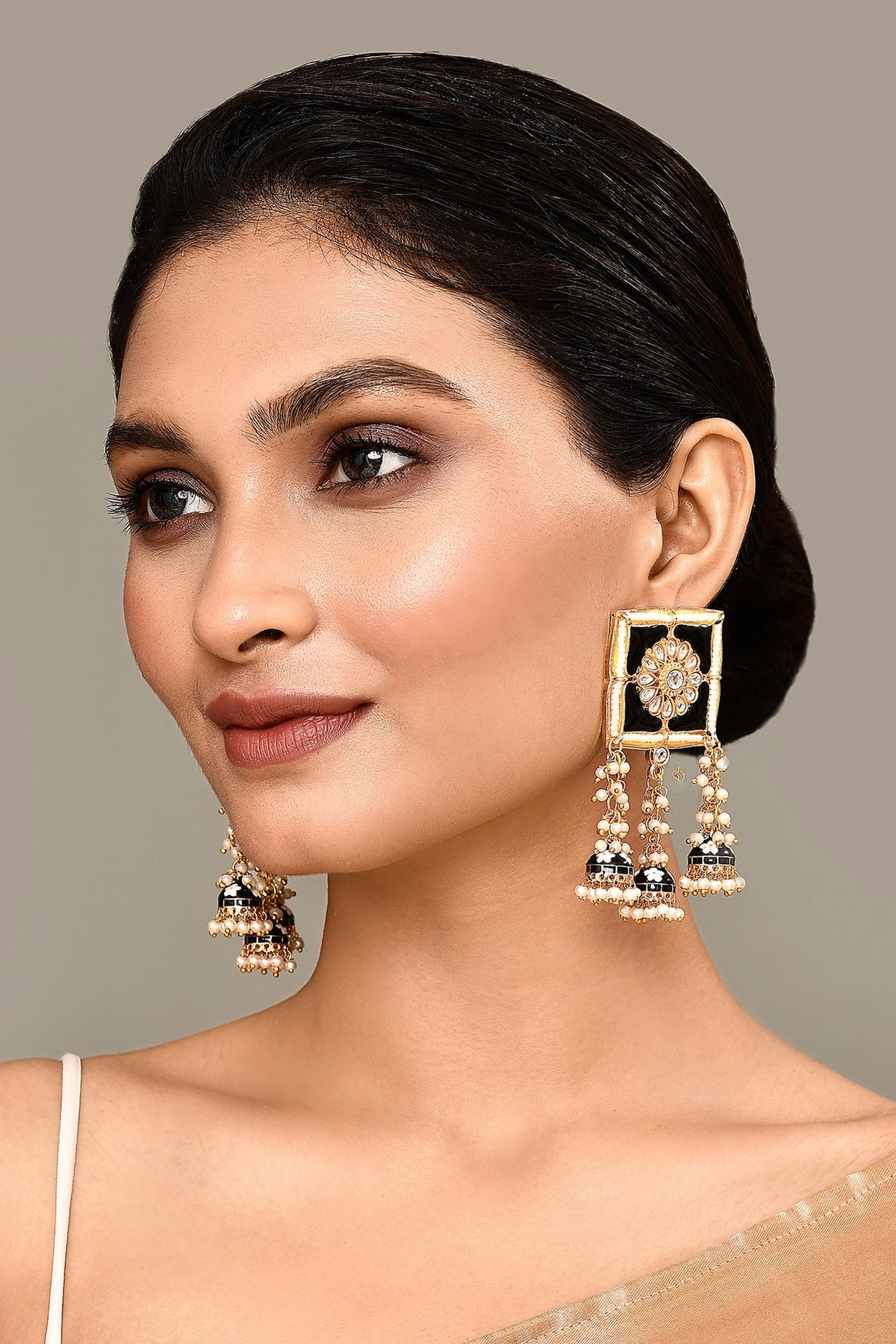 Floret Carved Top Earrings 