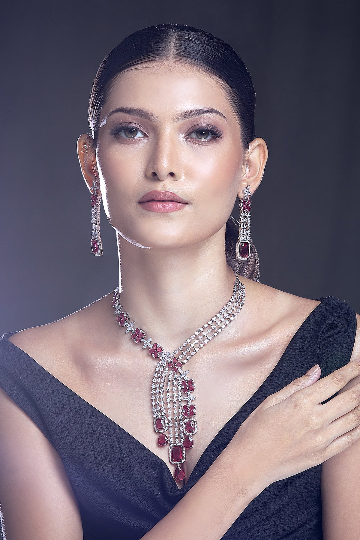Floret Embellished Necklace Set 