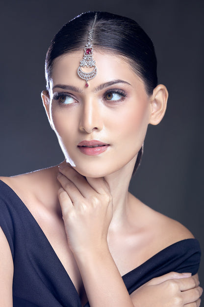 Zircon Embellished Maangtikka 