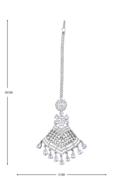 Flower Cutwork Maangtikka 