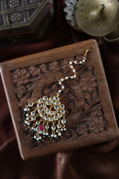 Kundan & Pearl Embellished Maangtikka 