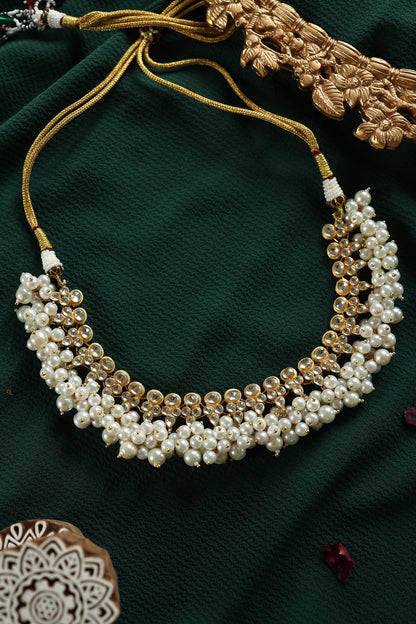 Kundan & Pearl Embellished Necklace 