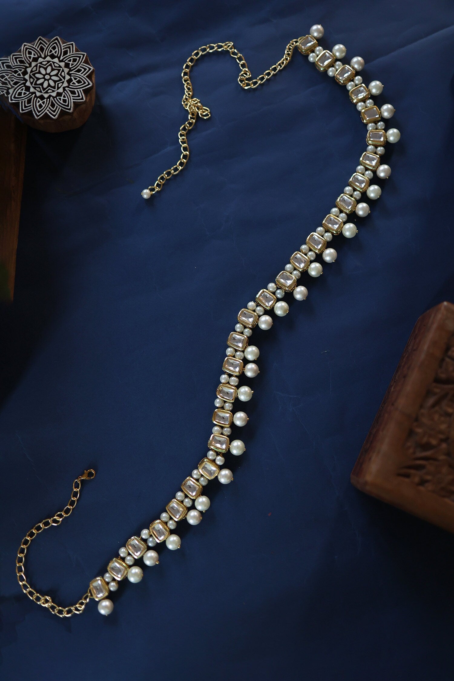 Kundan Pearl Embellished Adjustable Kamarbandh 