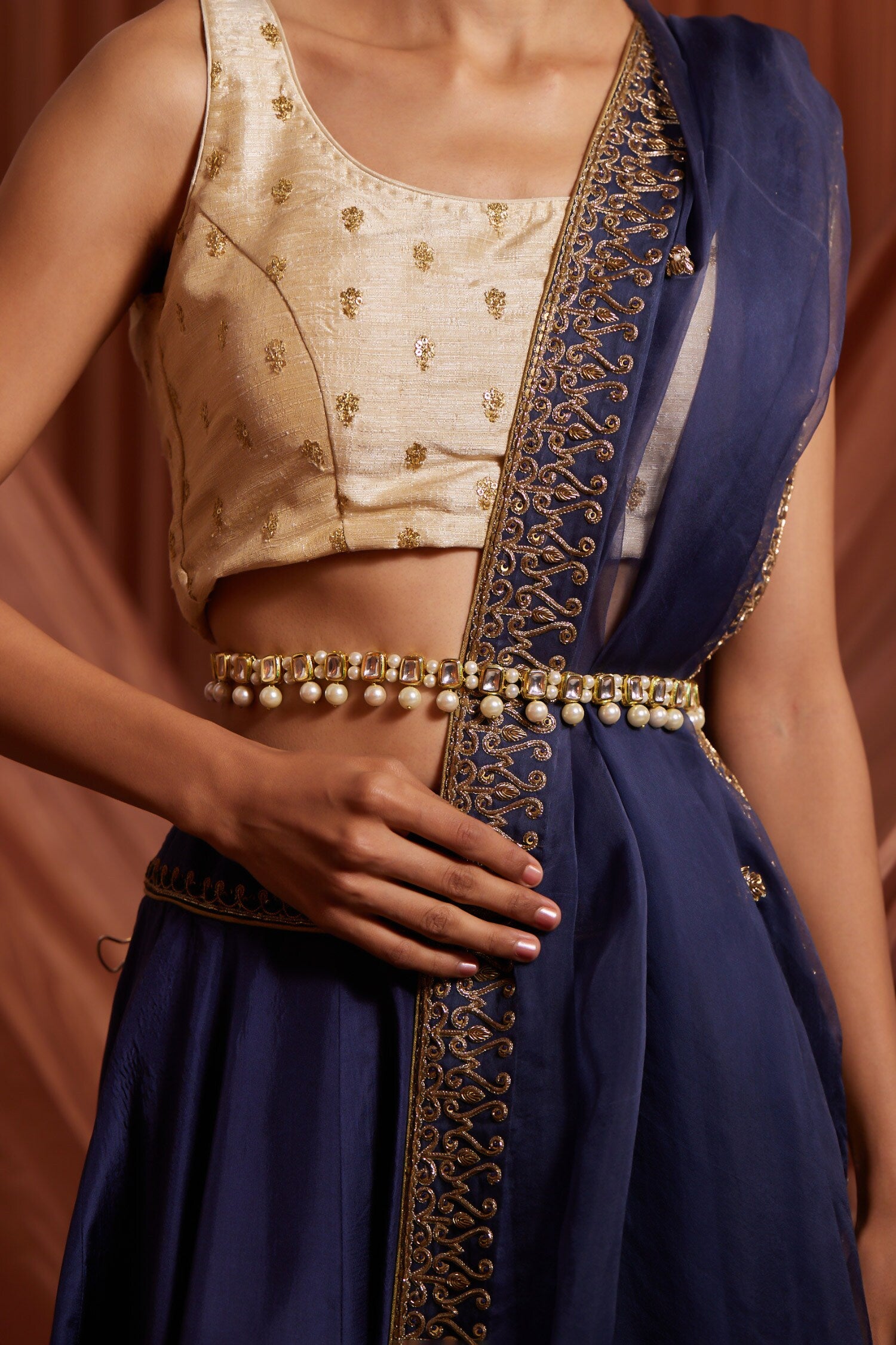 Kundan Pearl Embellished Adjustable Kamarbandh 