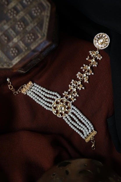 Floral Kundan Unit Embellished Haathphool 
