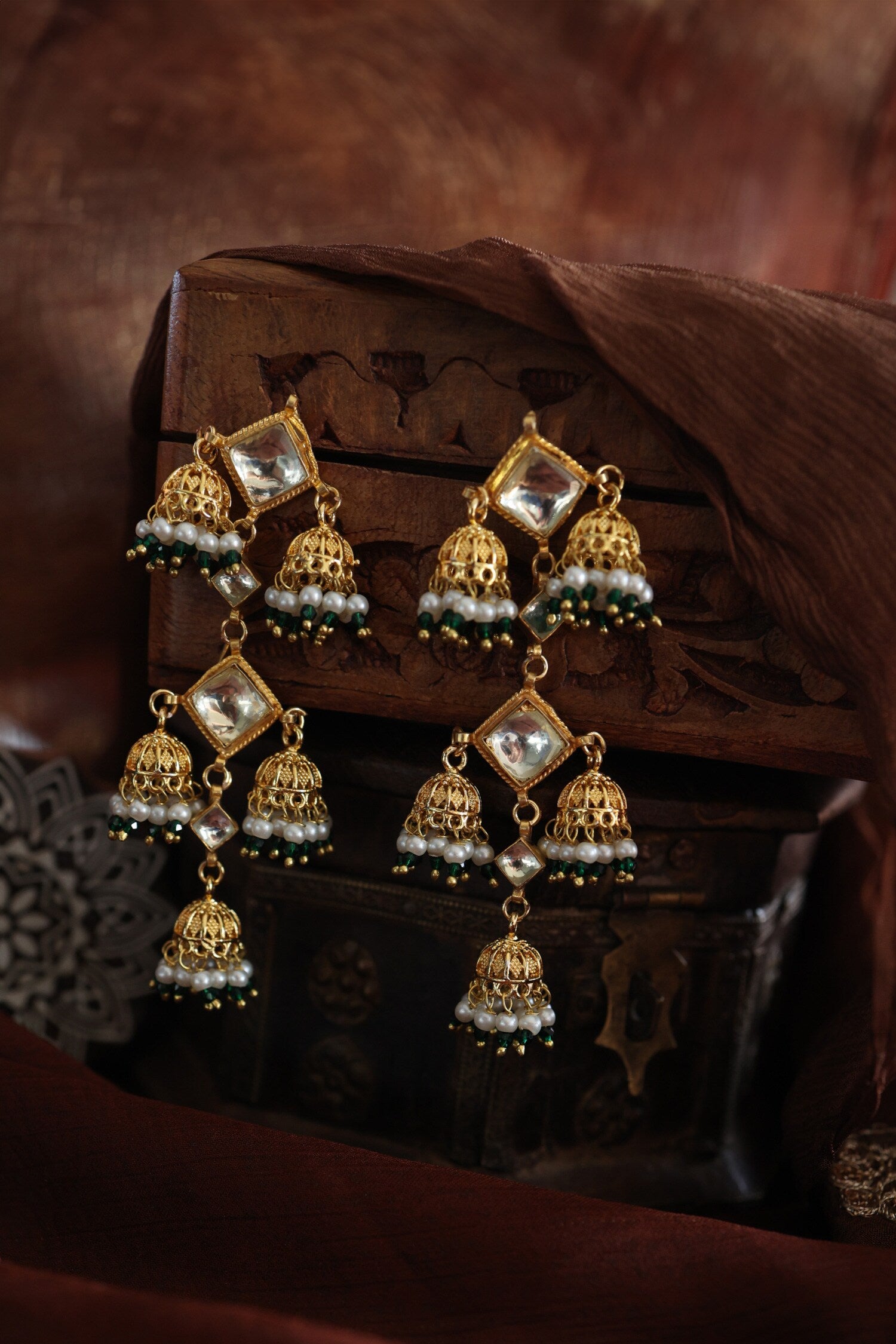 Kundan Embellished Jhumka Earrings 