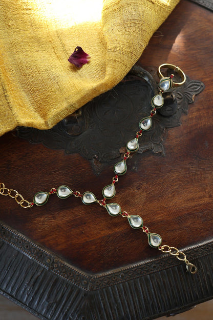 Kundan Vine Embellished Hathphool 