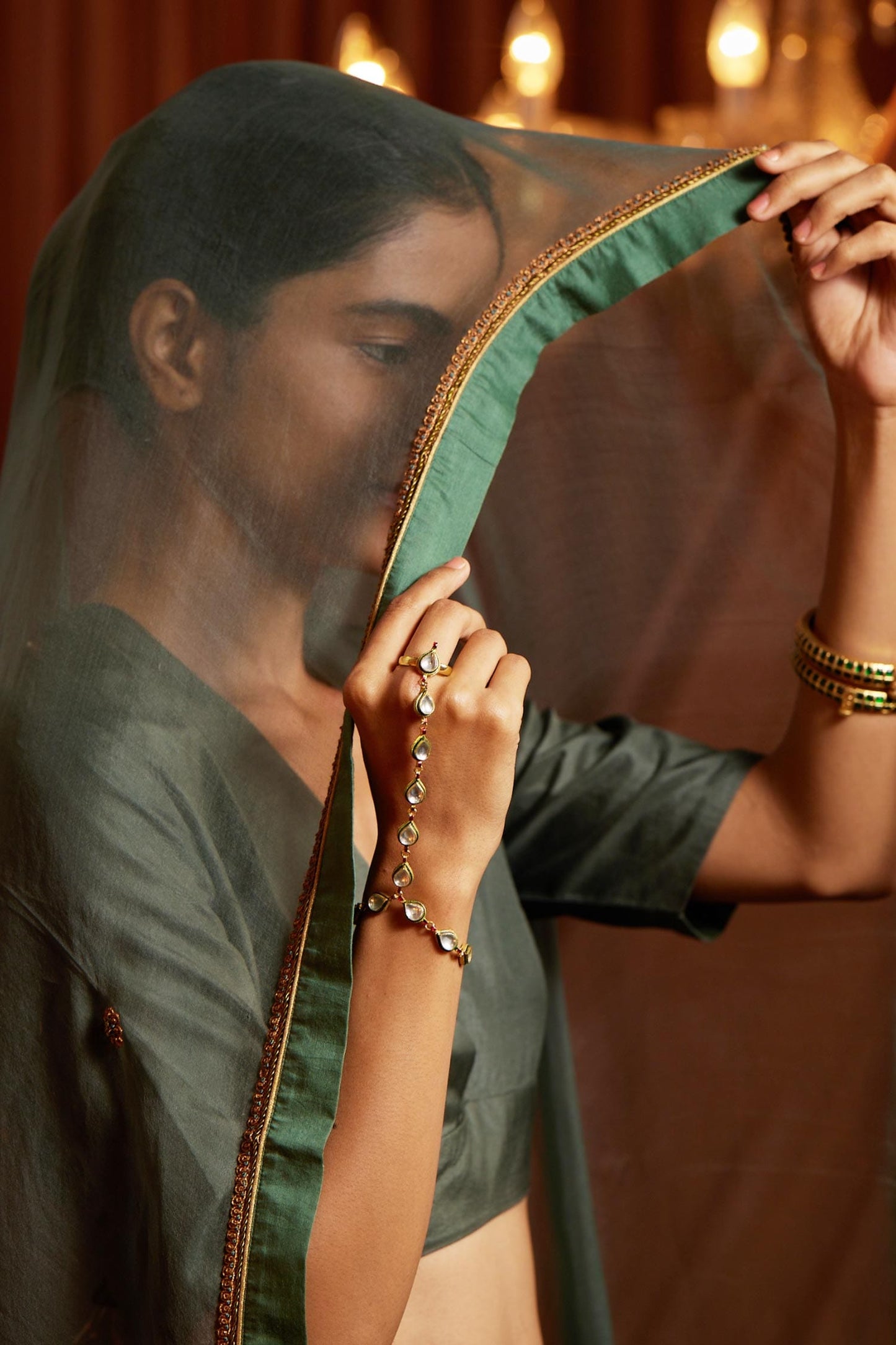 Kundan Vine Embellished Hathphool 