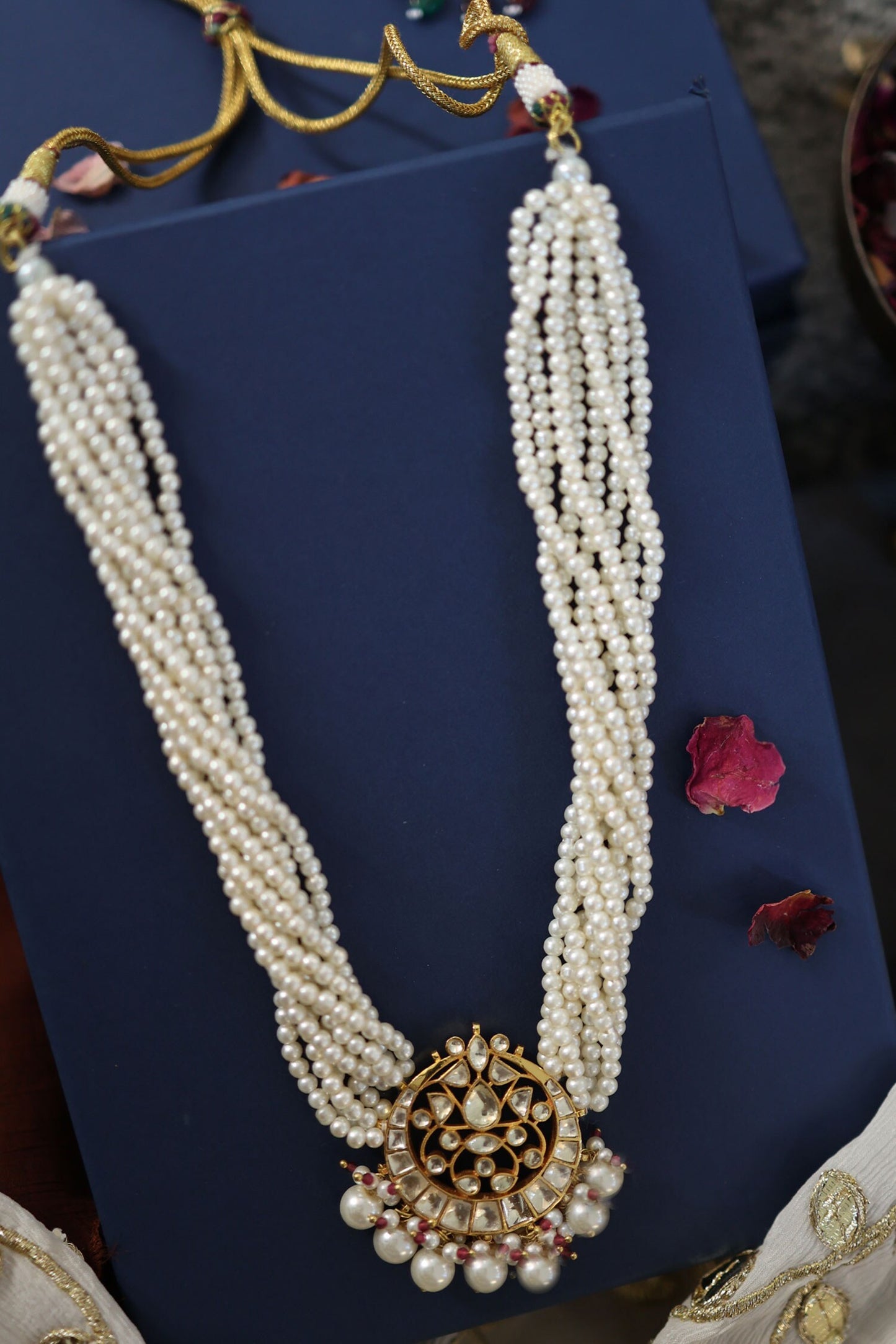 Kundan Chand Bloom Pearl Pendant Necklace 