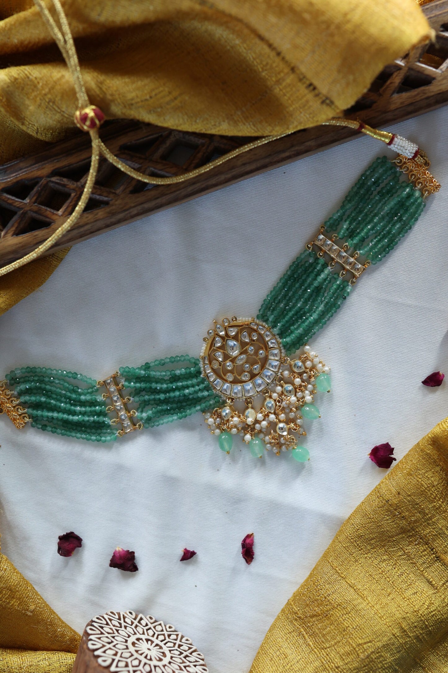 Kundan Bahar Embellished Choker 