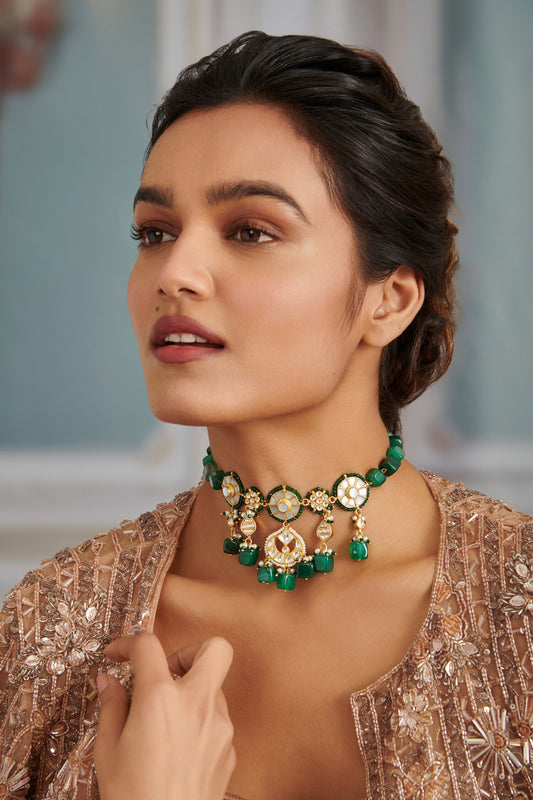 Floral Carved Kundan Embellished Choker 