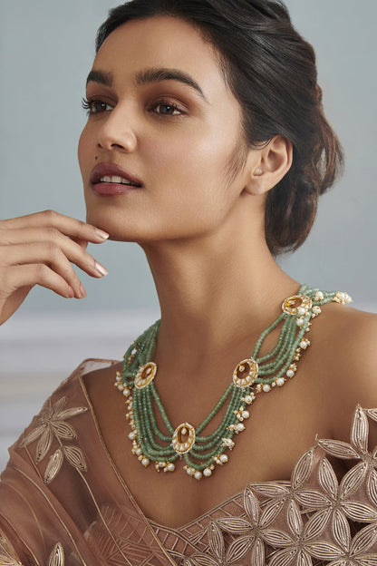 Scallop String Embellished Necklace 