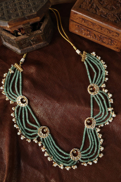 Scallop String Embellished Necklace 