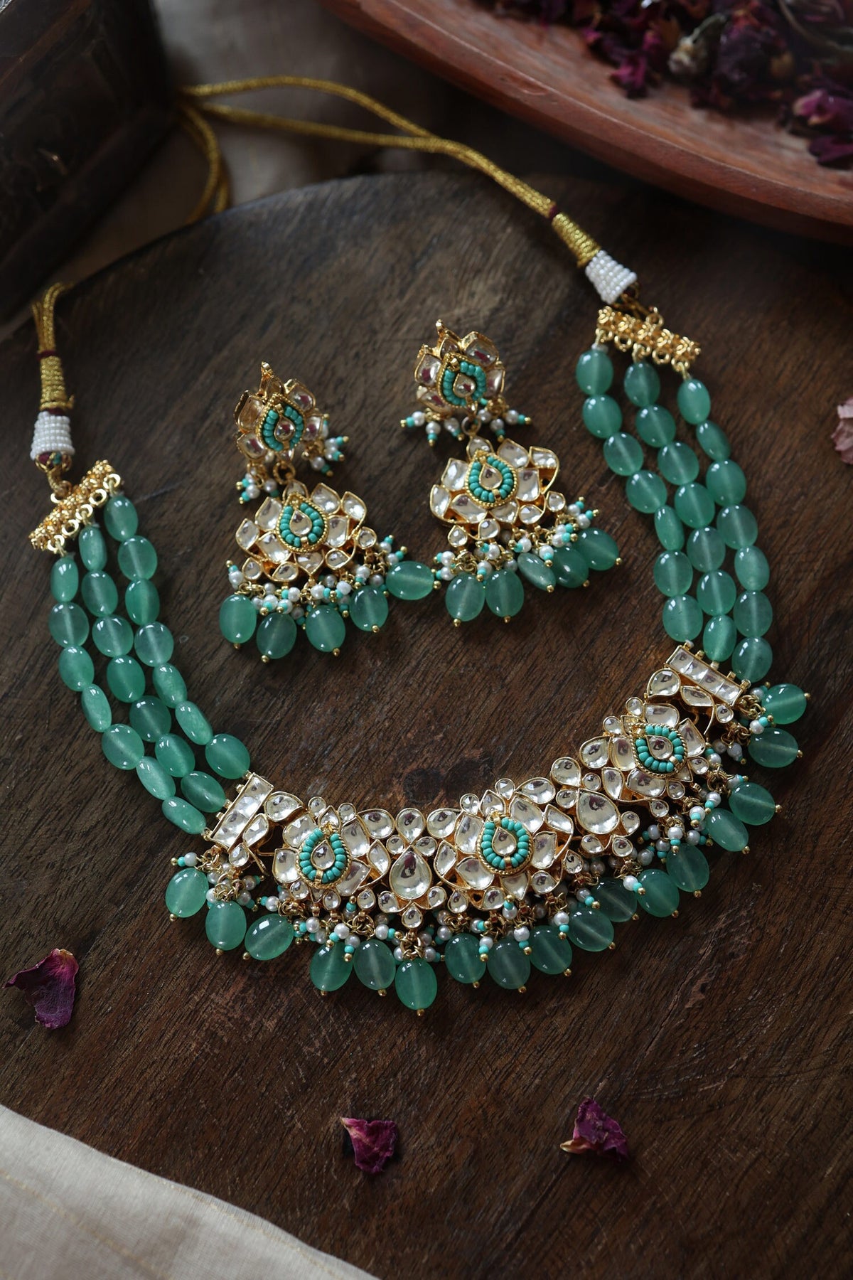 Kundan Embellished Choker Set 