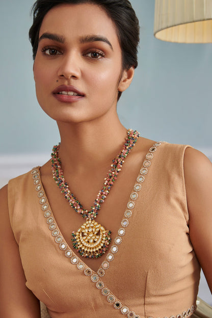Flower Motif Pendant Necklace 