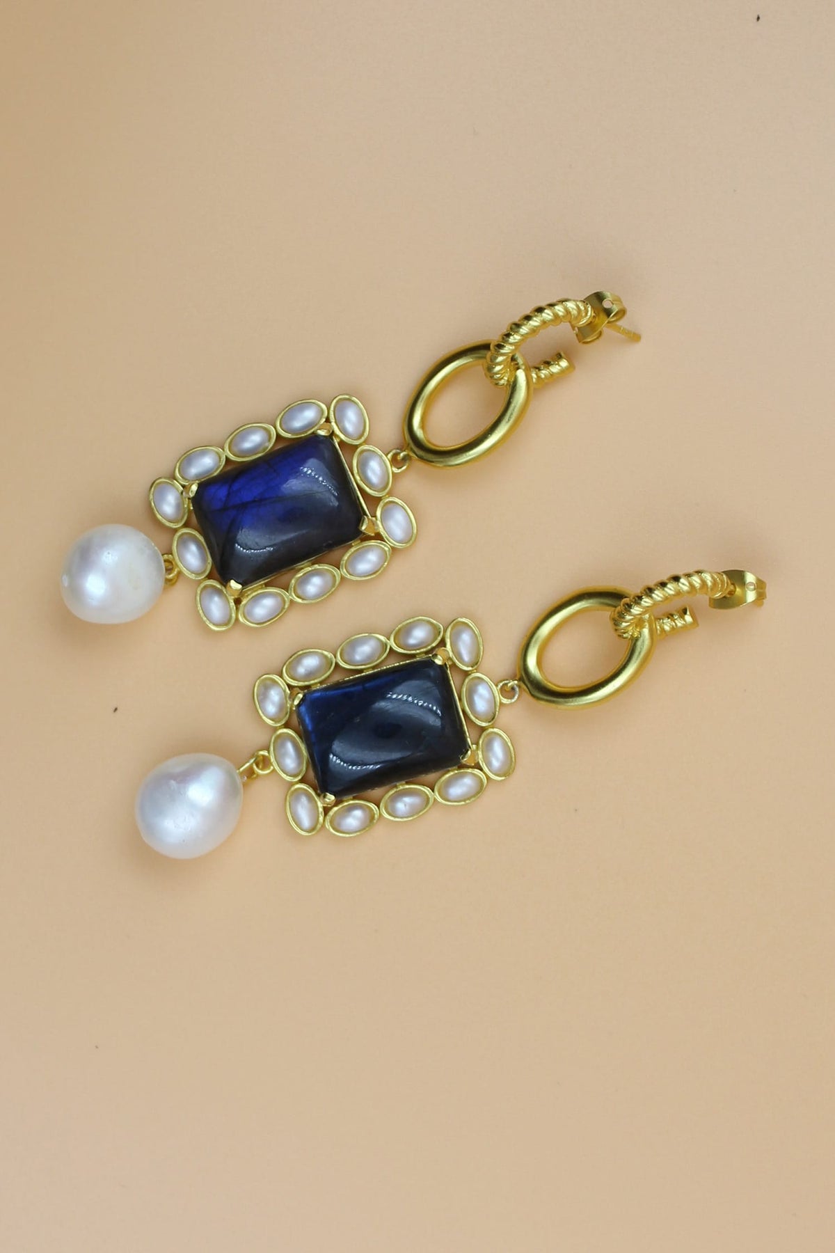 Gris Pearl Drop Earrings 