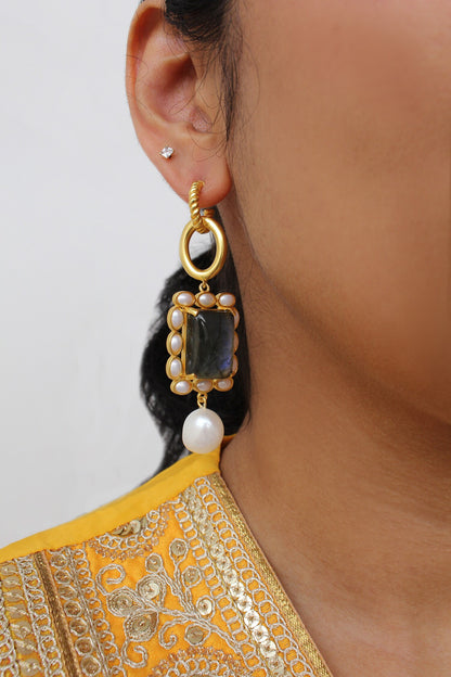 Gris Pearl Drop Earrings 