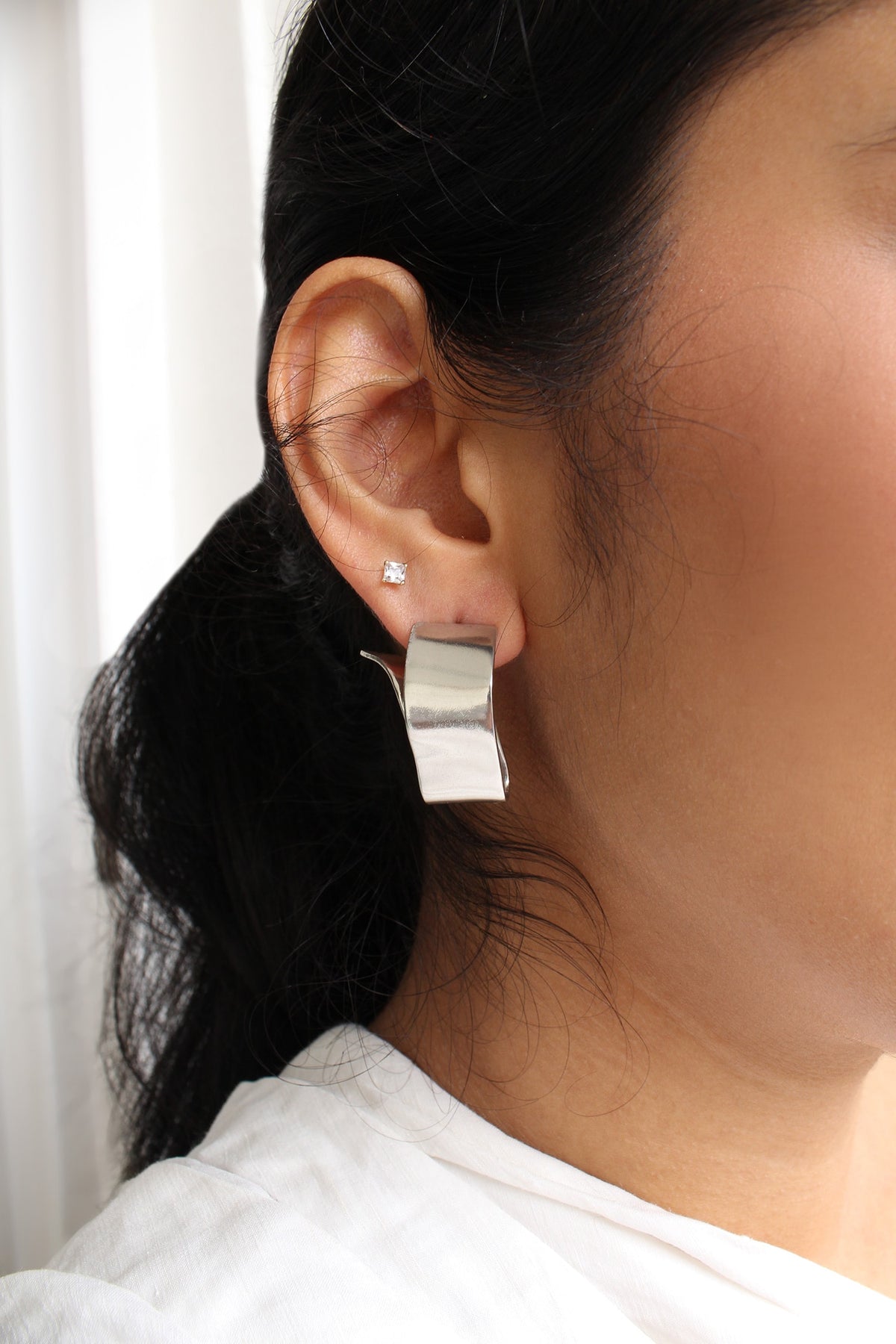 Rigel Flowing Ribbon Hoops 