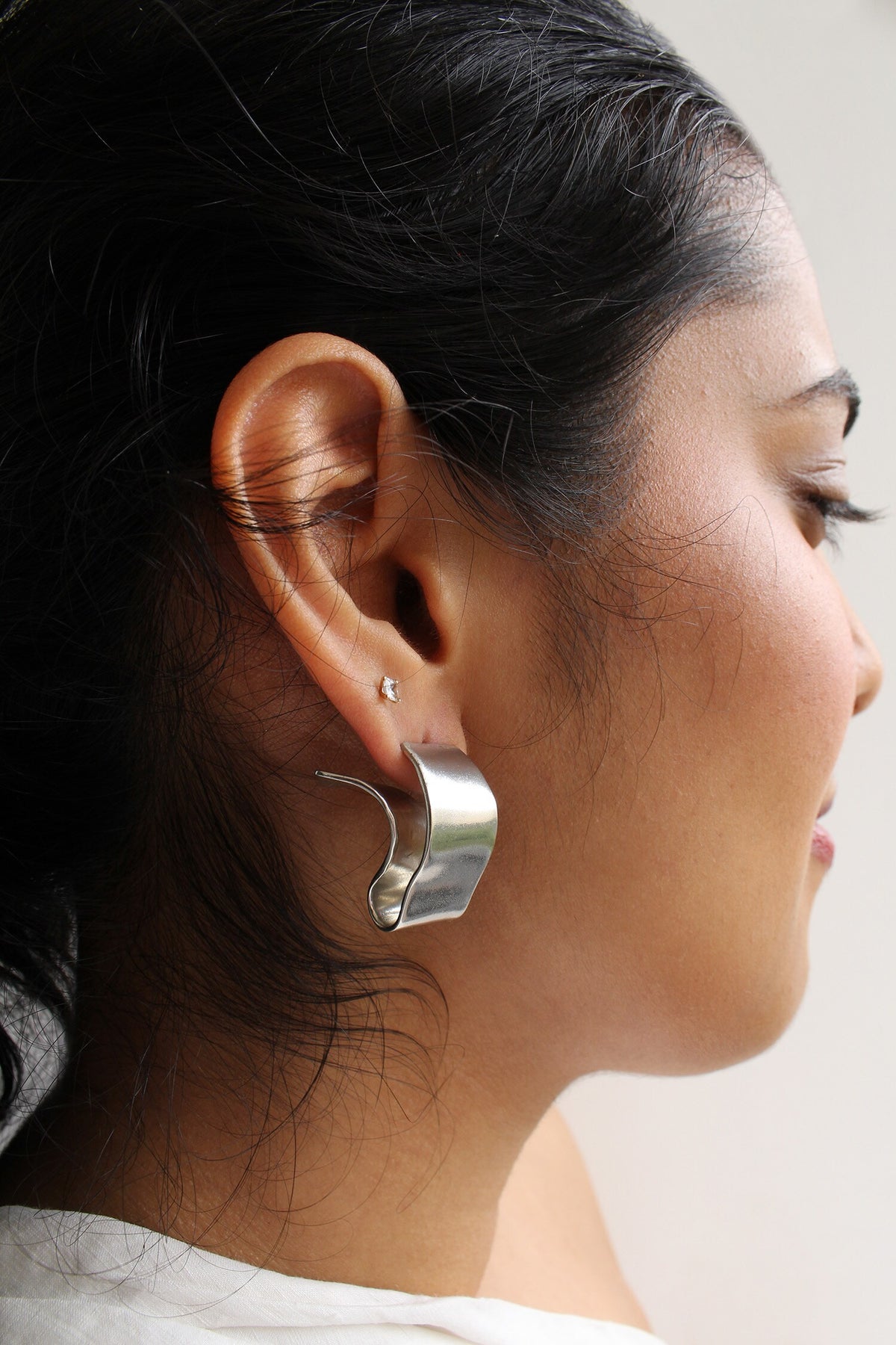Rigel Flowing Ribbon Hoops 