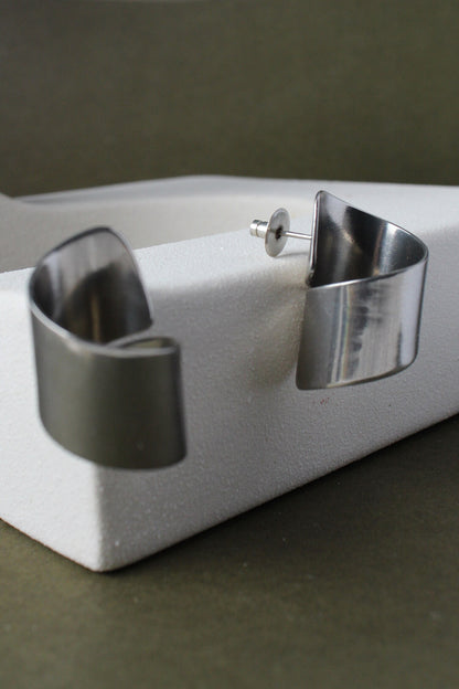Deneb Glint Studs 