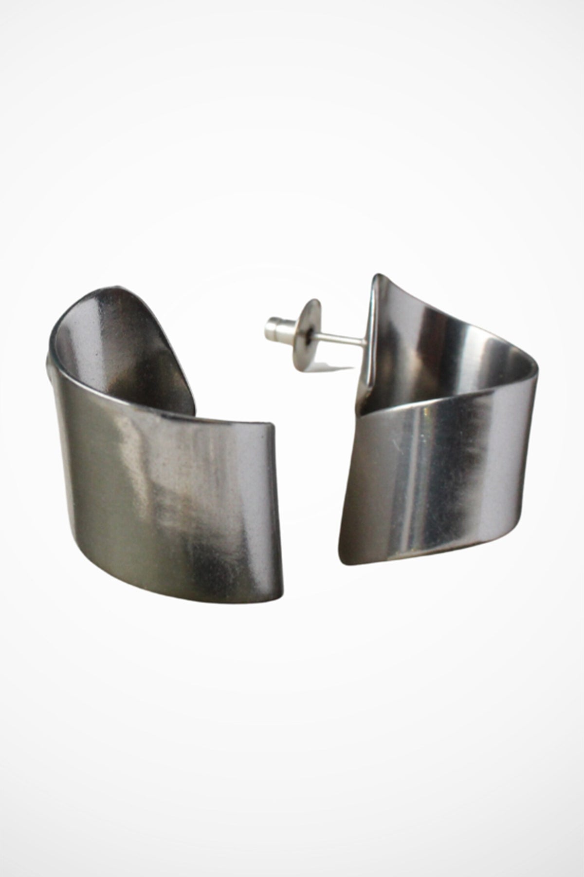 Deneb Glint Studs 