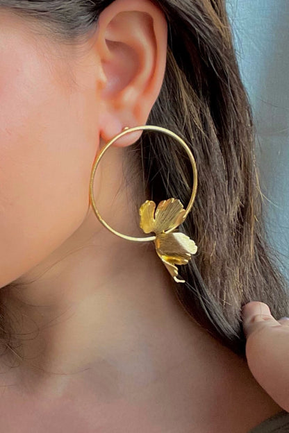 Fiore Girdle Petal Hoops 