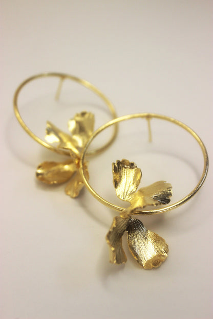 Fiore Girdle Petal Hoops 