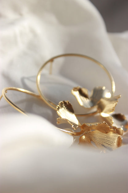 Fiore Girdle Petal Hoops 