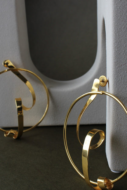 Intertwined Ribbon Hoops 