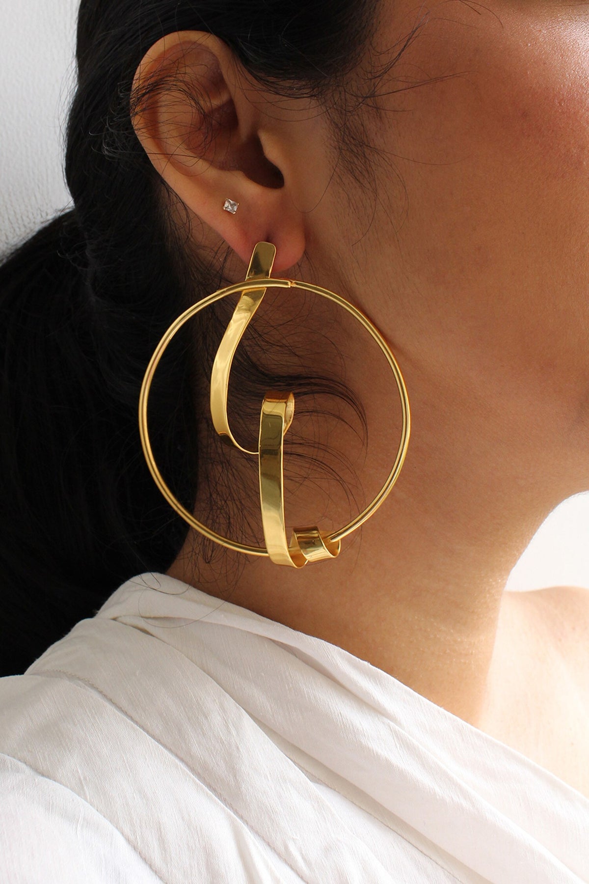 Intertwined Ribbon Hoops 