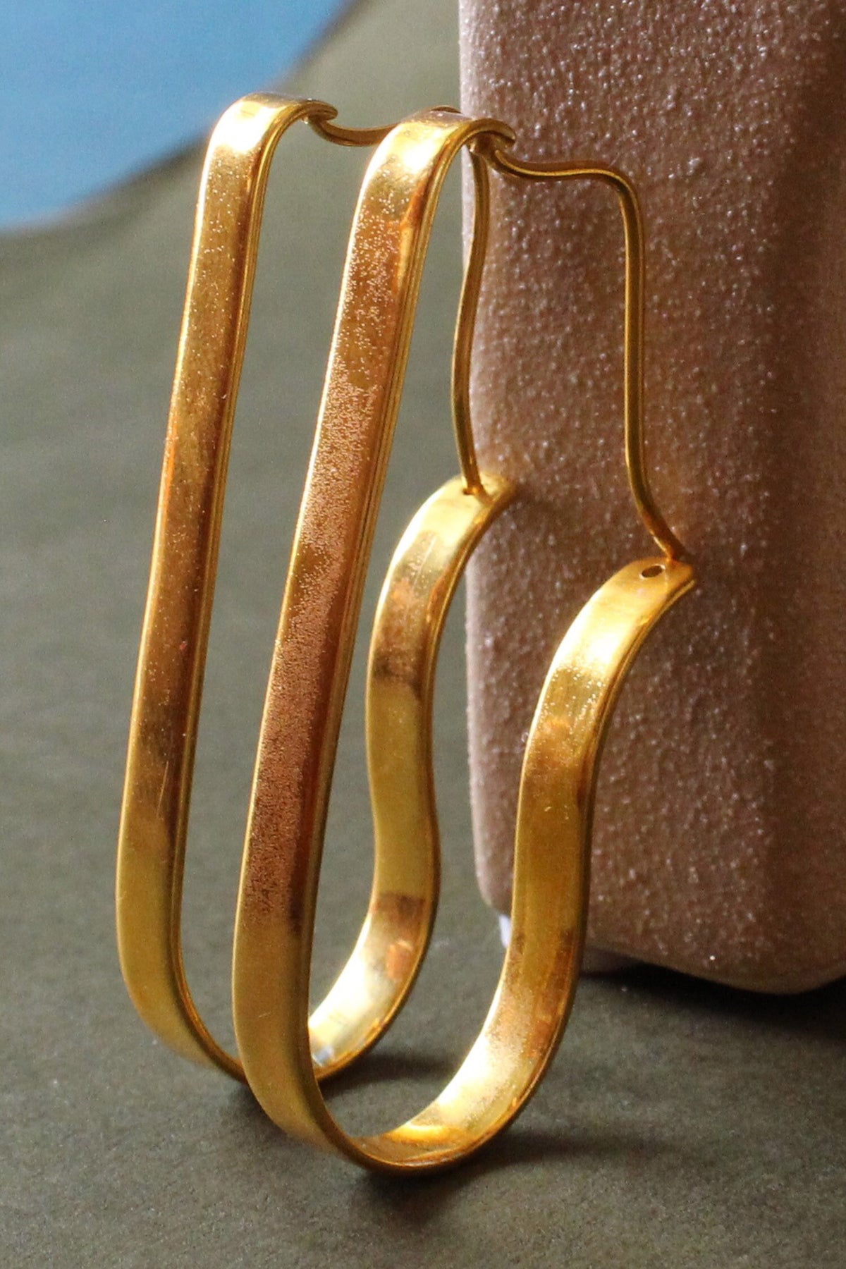 Rippling Ribbon Pattern Hoops 