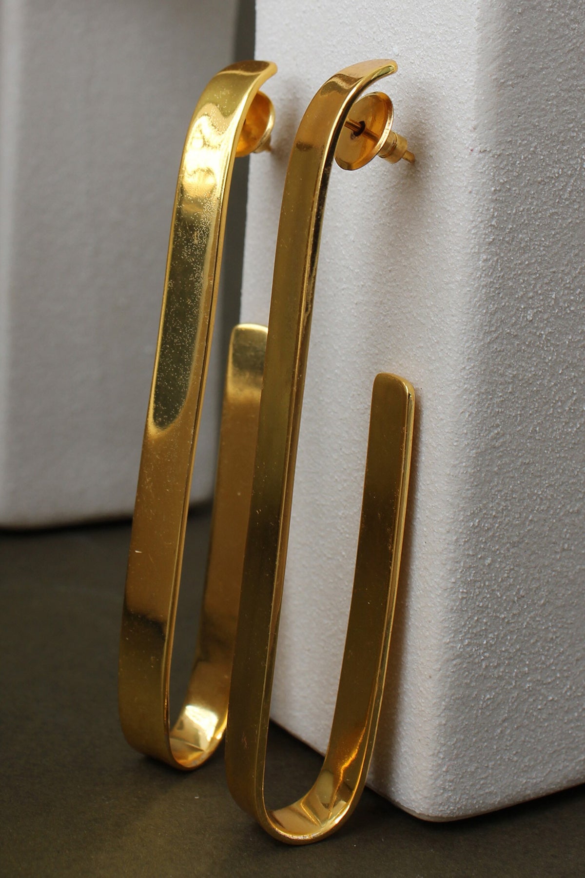 Rippling Ribbon Hoops 
