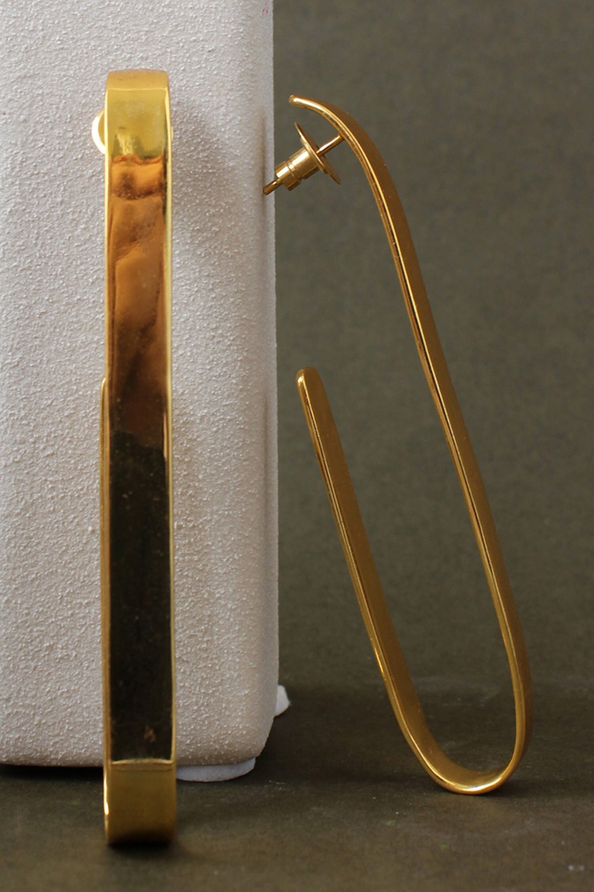 Rippling Ribbon Hoops 