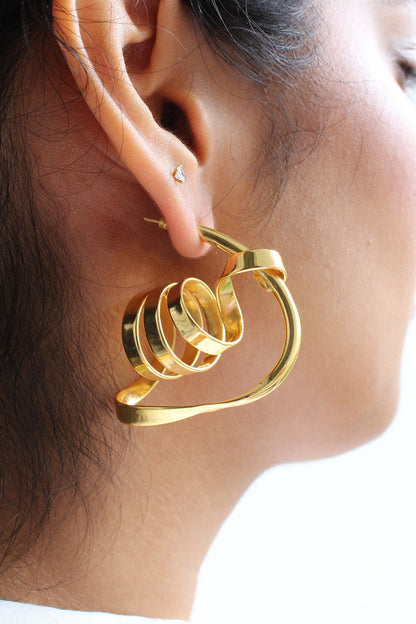 Draco Twisted Ribbon Pattern Earrings 