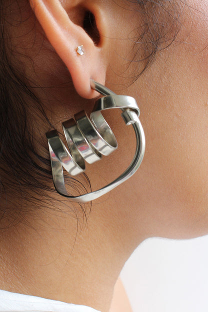 Draco Twisted Ribbon Pattern Earrings 