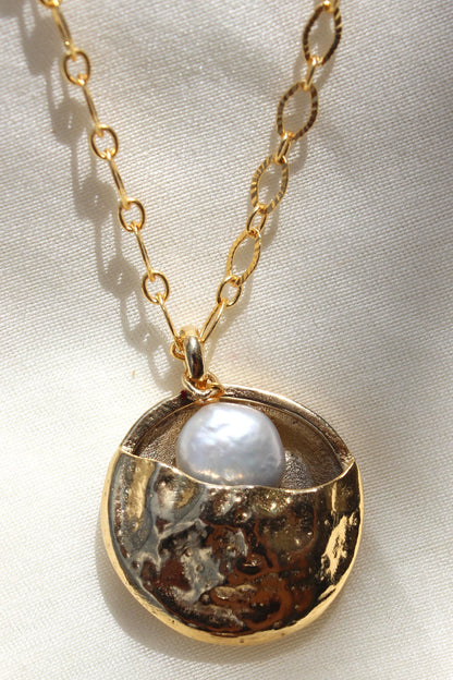 Lune Soleil Pearl Pendant Necklace Set 