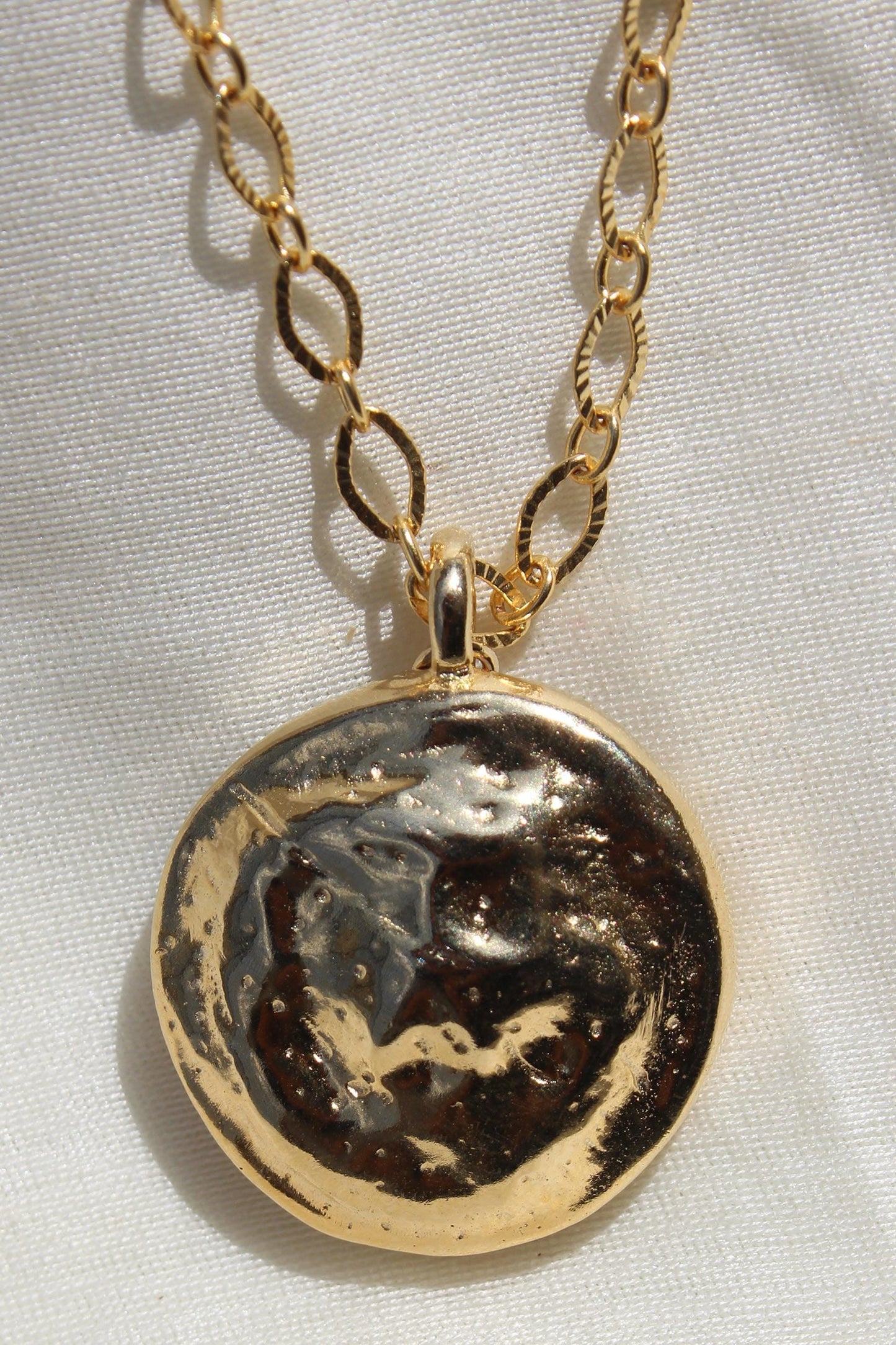 Lune Soleil Pearl Pendant Necklace Set 