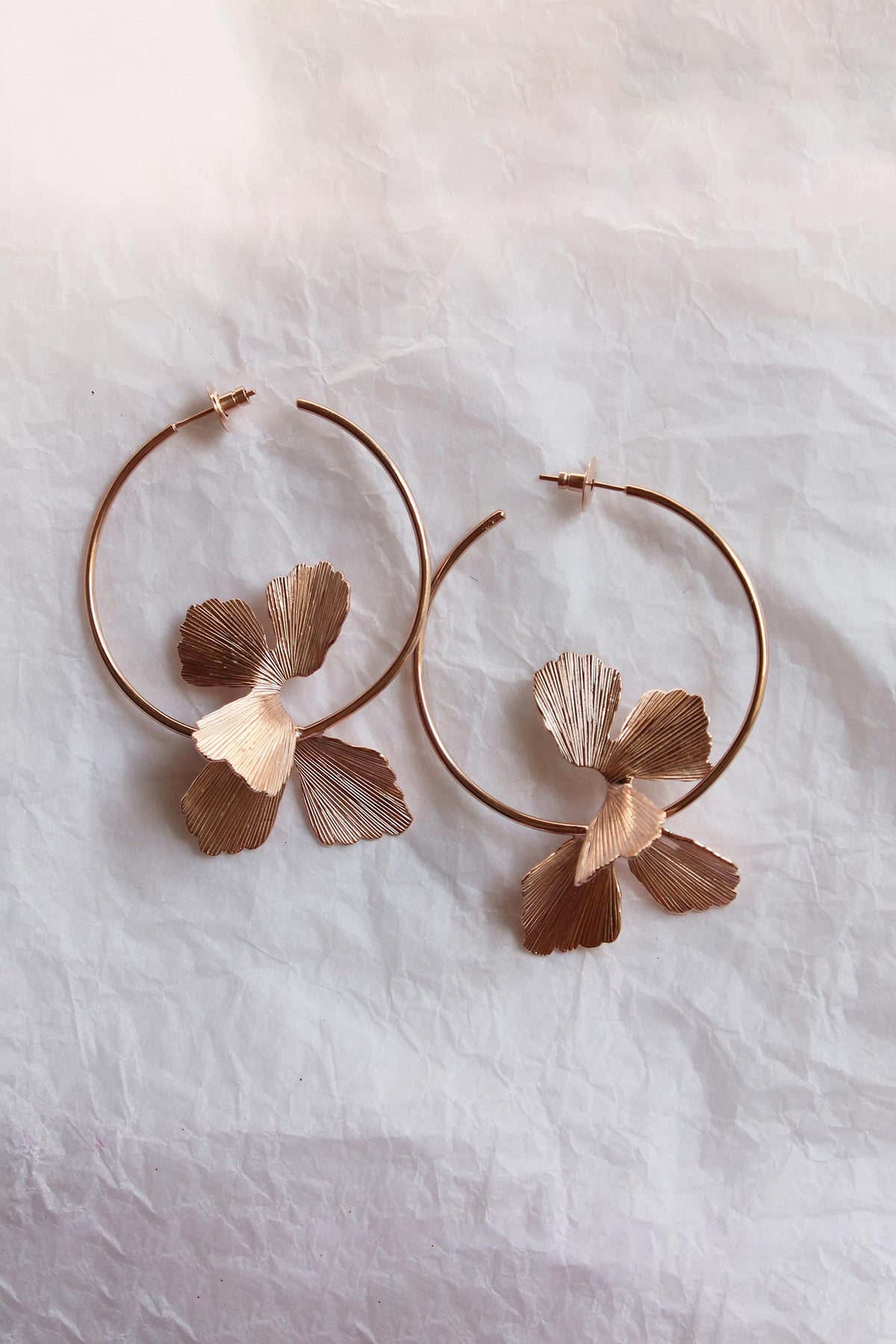 Fiore Textured Petal Hoops 