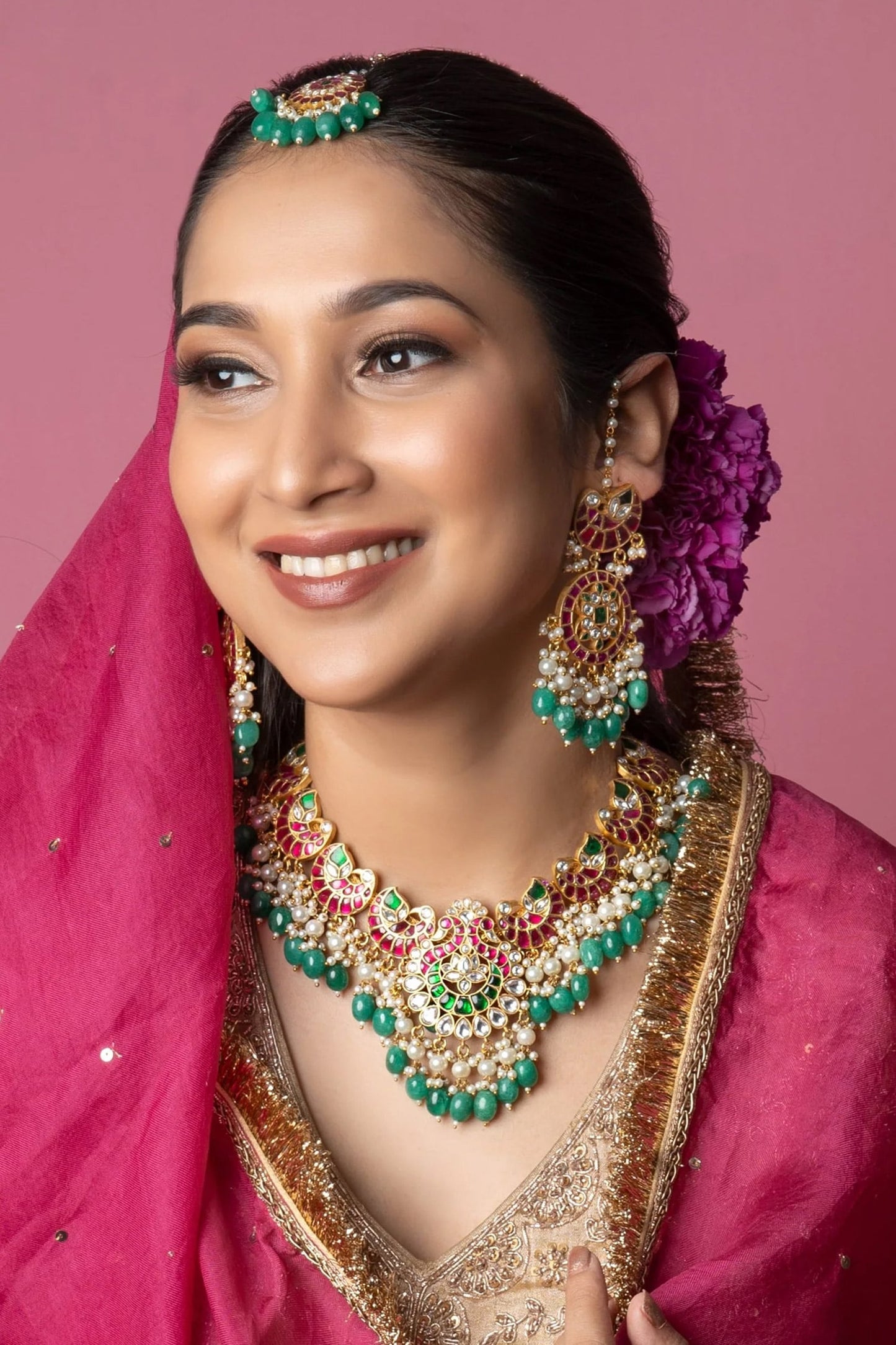 Aishwarya Kundan Embellished Choker Set 