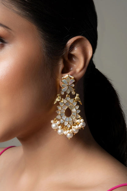 Shell Pearl Embellished Earrings 