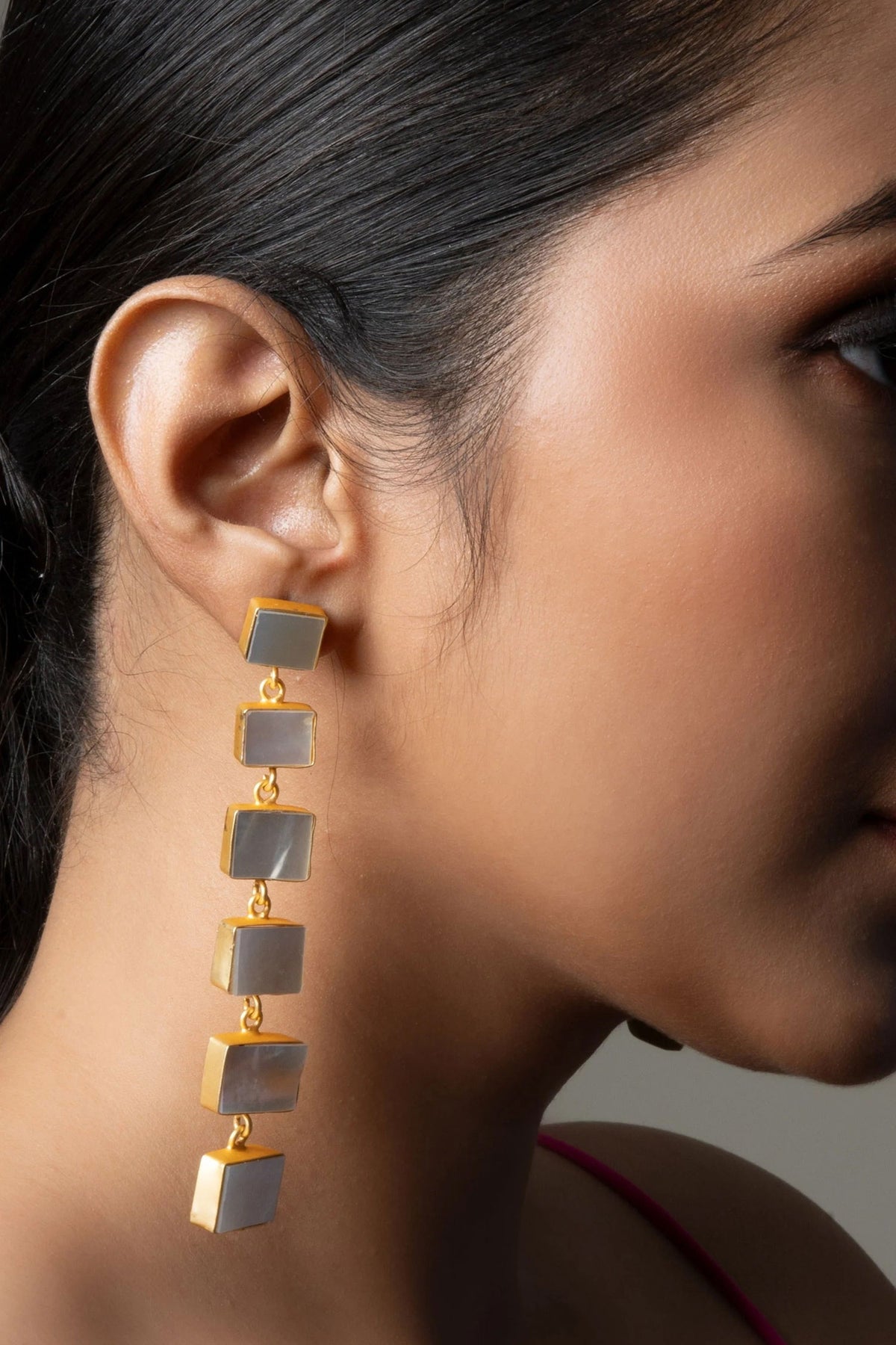 Shell Pearl Embellished Drop Earrings 