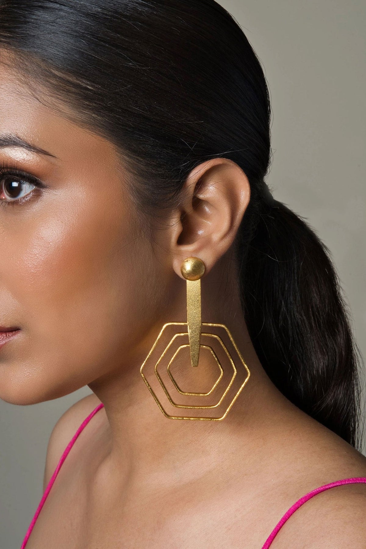 Honeycomb Shaped Danglers 