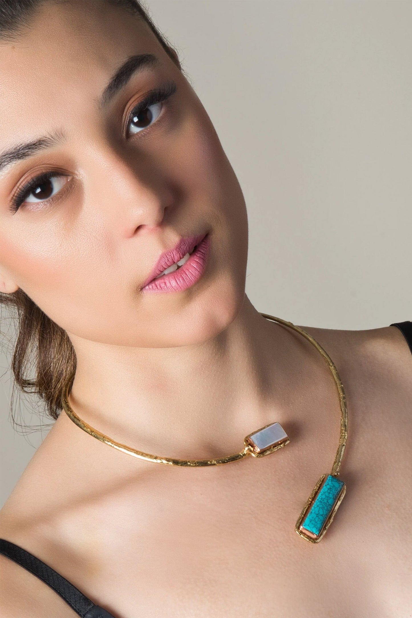 Oceanic Shell Pearl Embellished Necklace 