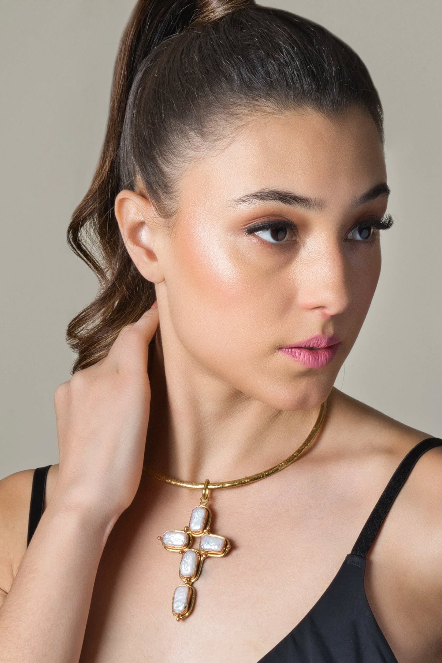 Gleaming Pearl Embellished Cross Necklace 