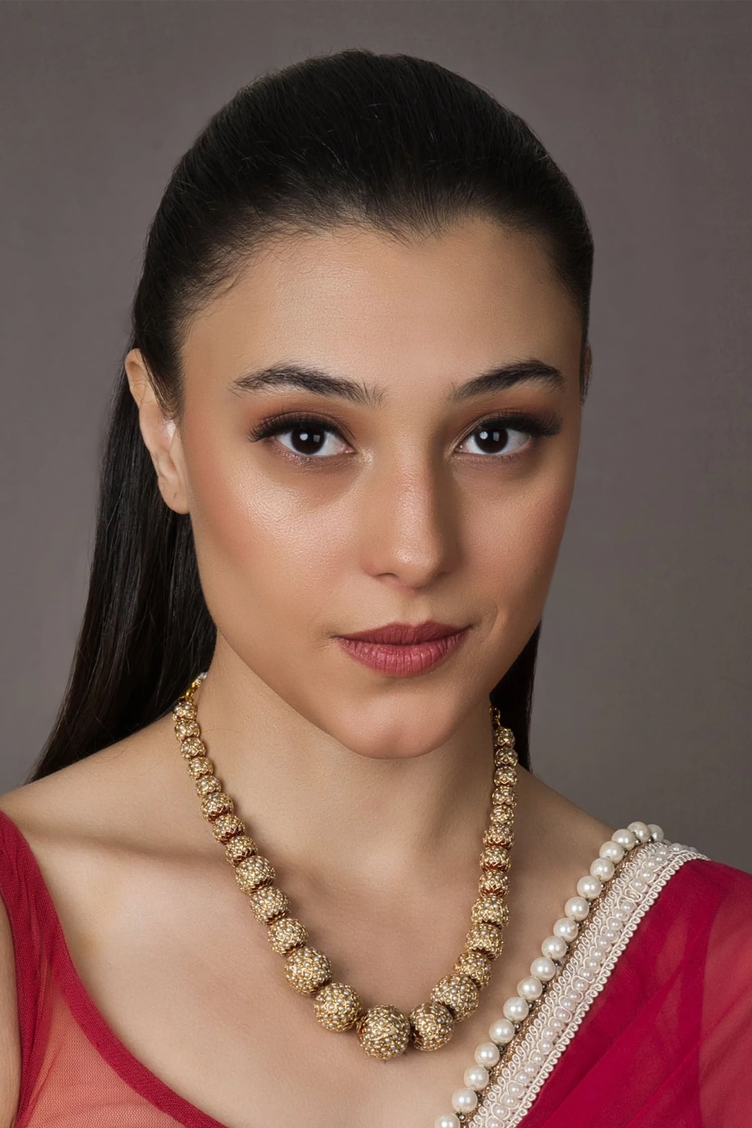 Sona Moti Embellished Necklace 